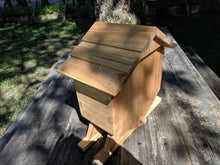 Load image into Gallery viewer, Hexagonal Nuc Boxes
